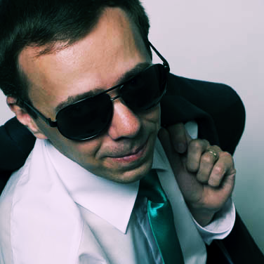 Proud father, IT manager, hobby developer, co-owner of @Playito.