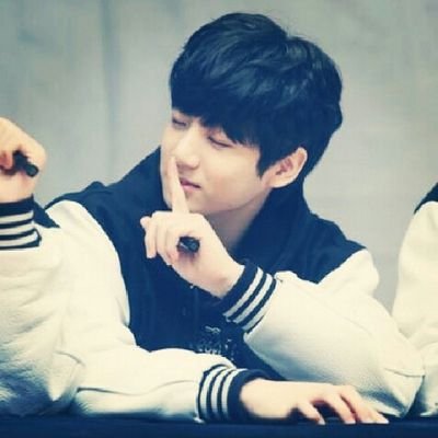 ig: wolf_jungkook | lead dancer | singing | rapper | i'm multifandom | miss jeon | line: wolf_jungkook