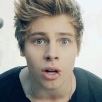 C0BAINHEMMINGS's profile picture. ILY SO MUCH FOR VOTING SO HERE'S A FREE FOLLOW :) - @goldenboyafi