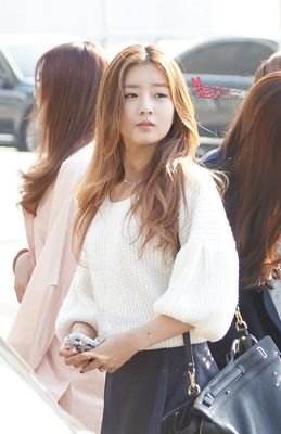 에이핑크 윤보미! #mujigreen