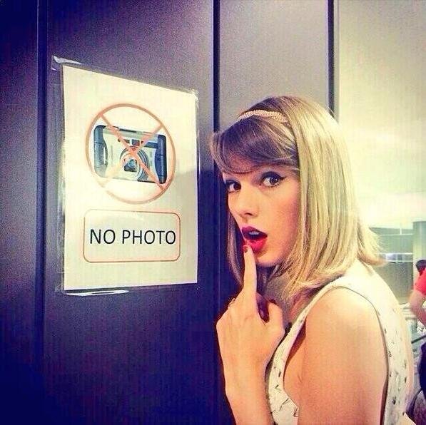 zackboss3's profile picture. b