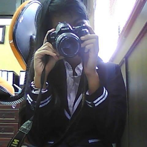 juniafaghreda's profile picture. Jadi diri sendiri itu lebih baik :)