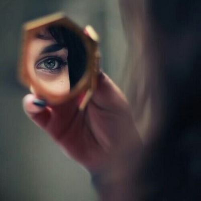 3sheq_'s profile picture. ‏‏‏‏‏‏‏إستثنائيه لست كالمتكبره التي لايعجبها شيء؛ كل ما في اﻷمر أن فكري وذوقي يختلف عن البقيه... ،

'الخاص مهجور نهائياً