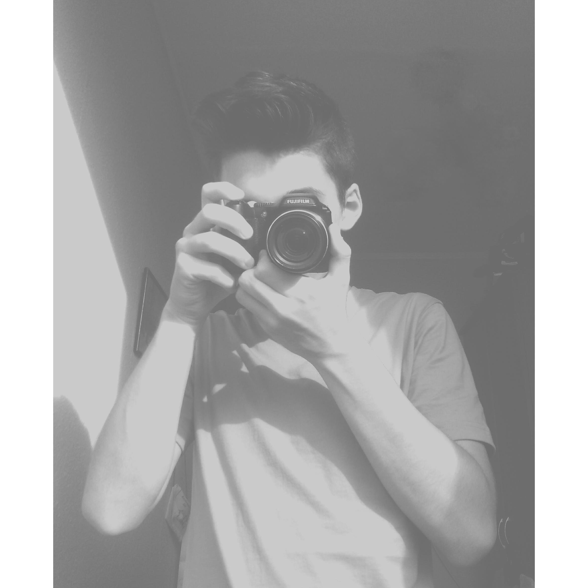 Kövess #YouTube-on vagy nézd meg a képeimet #500px-en! http://t.co/tkcx5Fqega #MarkDesignMMXIV