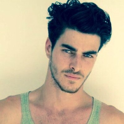 20 años - Ex-Ravenclaw - Hermano adoptivo de Meg - Si lloras por haber perdido el sol, las lágrimas no te dejarán ver las estrellas - #FreeRol