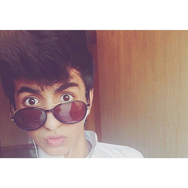 ‏‏لتواصل + خاص