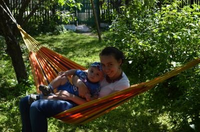 I'm a wife, a mother, a linguist. I love art, music and science fiction. Love Chinese, Russian, English, French and Spanish languages