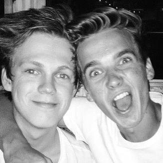 Youtube is my life 3 Zalfie Jaspar Chabby is life. Zoe Alfie Caspar Joe Chai and Gabby 3 instagram: HashtagSuggSunday Snapchat:Thesesnapstho