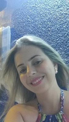 Origem: Campina Grande - PB.
Odontóloga. 
Mãe da princesa chamada Letícia!

Tudo posso naquele que me fortalece.