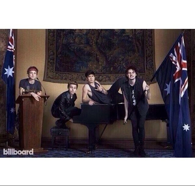 5SOS pls why stop actually dont stop ahahahaha dont stop fuck im good at this  Instagram/Fan Account: @love4calum
