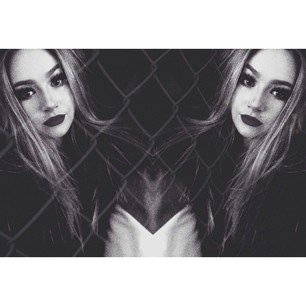 ≪cadono parole come pioggia sulla strada.≫       ─ {120814 chelsea.}