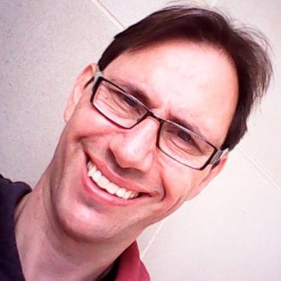Dad | Passionate about people | Christian | Sales coach | Loves networking || Life is full of surprises! ;-) ||