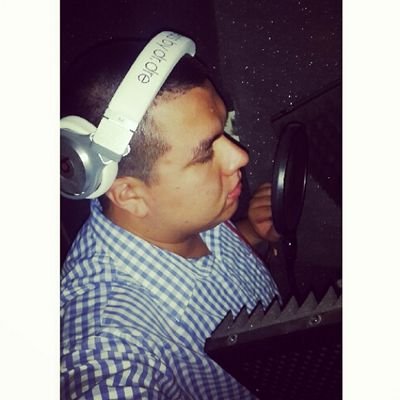 Musician,Singer&SongWriter♬ #Guitarra#Piano Artista en GlobalMusic #HrTheProducer I'mTheSinger♬ Instagram: danysanmusic WA:+593996580673