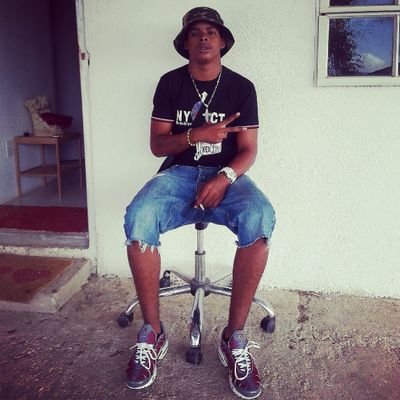 Insta= @iAmJoint_       #GetMoney #StayFree #BroerenBovenHoeren