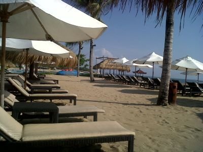 andridino_seto's profile picture. suka traveling, hypersex..kadang ngelayanin tante