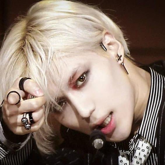 Soy un dorito al menos eso dicen  [Shinee ] 「@NaEunKrl_  my love, my pretty girl 18/05/2014 ♥ 」