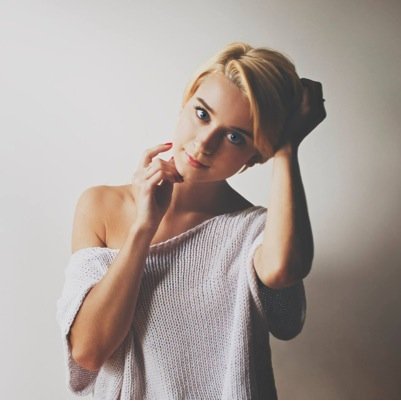 I love Jesus. Some day, I want to be in movies. But for now, I spend most of my time singing-a-long to show tunes and watching Audrey Hepburn movies.