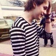 fangirling over 5sos and simpleplan