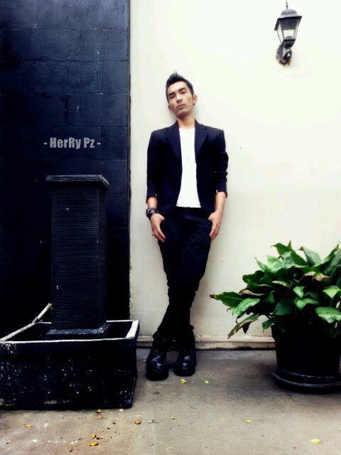 HerRy_Pz's profile picture. Vocalist @mayoness_band - tlp: 08977111909  ввм™ 25F4F33A