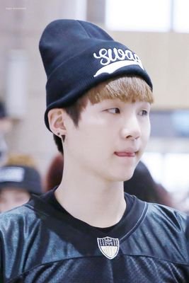 BTS SUGA.