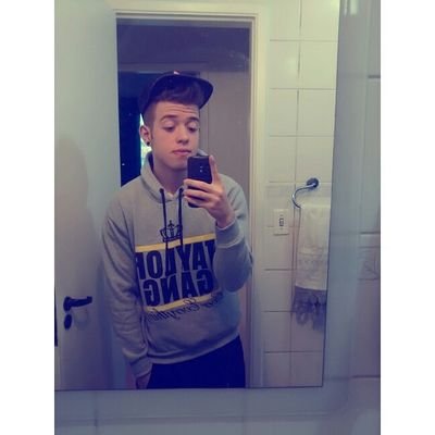 Deixa rolar, deixa a vida me levar...[]