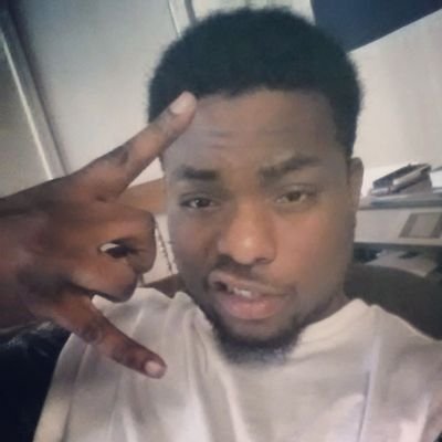 Mississippi Bound!!! S/O to my #100Fam #daMovement #100SQUAD #100 #Vol.1 #CominSoon SoundCloud- Gladney King Insta- Gladney_King7414 FB- Gladney King