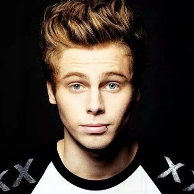 Luke H. Is my bestie lover sexo and hater