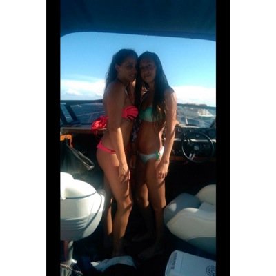 follow insta @laurax_px