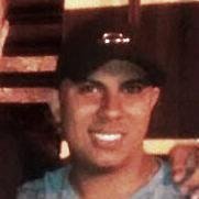 Nascido em ➊➒➒➋, Brasileiro, Santista , Afro-descendente, 99% ateísta, Solteiro metropolitano. E crer que a Auto-Ironia resolve todos problemas com o Bullying.