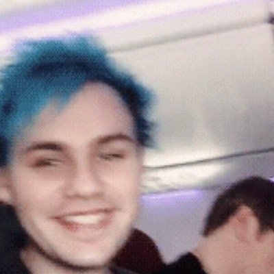 IN RETURN FOR THIS FOLLOW, PLEASE FOLLOW @ggnarlyy !!!! TYSM