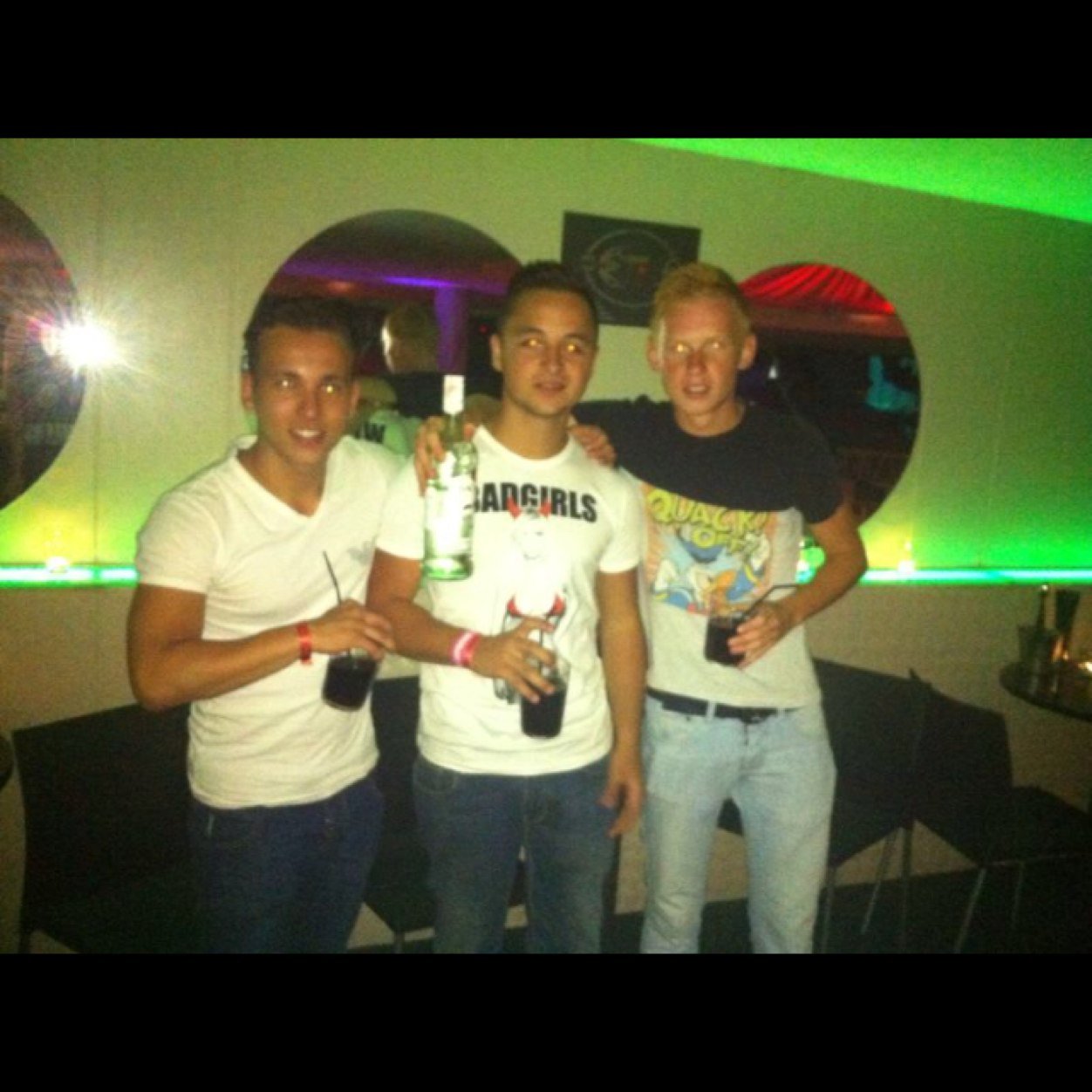 indonesia076's profile picture. !