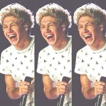 Follow @NarryxBish for free follows and turn her notifications on... send her proof and she'll give u 10 free follows. :)