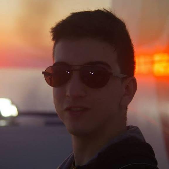 étudiant amical, 26 ans, j'aime voyager et découvrir de nouvelles choses, faire connaissance avec les gens et les aider si besoin