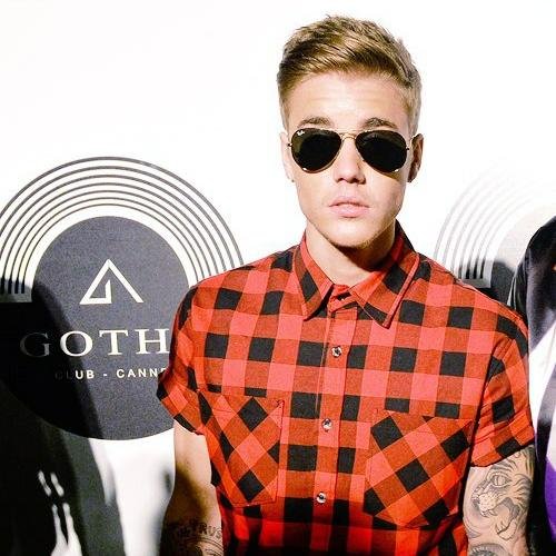 keep calm and love JUSTIN BIEBER