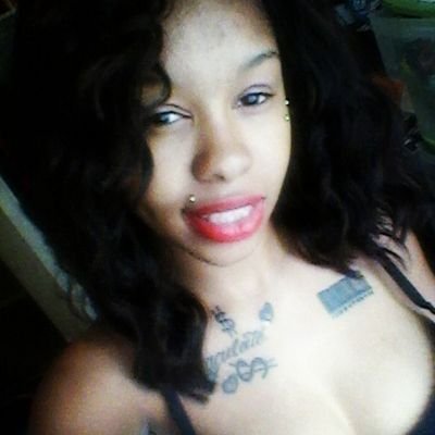 Real recognize Real, Is you familiar? Team follow back . Soon to be mommy . Pretty light skinned, add me on FB Nay Lewis . 19 Years young , team Capricorn.