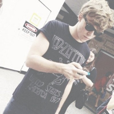 Follow @averypeth14 and tweet her your sunshine for a follow back
