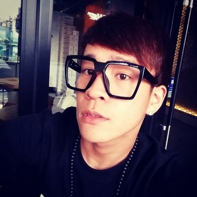 Make A Track, Do The Concert, Sell A Mixtape. 인스타는 gimgabbthetruesound