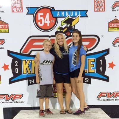 Photographer from KC! Married to the love of my life. Have two amazing kids! Love racing, the lake, watching my daughter dance and my son play baseball!