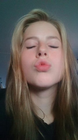 [noe orginalt og tøft og vittig som gir deg lyst til å følge med på internettlivet mitt]