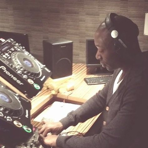 London Dj. For bookings or further info please email me at djhunta@hotmail.co.uk. https://t.co/X1GkjG6akO https://t.co/3e7g270k0u