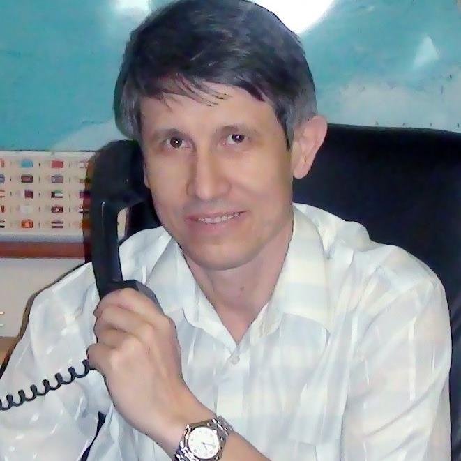 Не люблю,когда обижают слабых,детей,стариков и беззащитных женщин.Не люблю глумящуюся над людьми шпану и обслуживающих её холуёв, жуликов и воров. #Япротиввойны