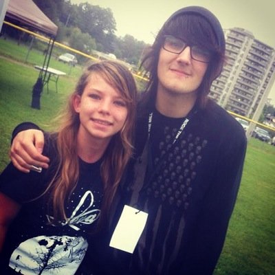 ElisaaGrier's profile picture. bands| bi~||| i tweet about depresstion and self harm but its not for attention| punk is forever (scene) swcf❤️