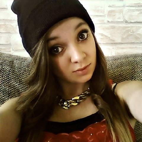 Hi!! I am Andy and I love Justin Bieber ♥ I AM BELIEBER @justinbieber I love you so much! ♥ ♥ I am Proud of HIM! ♥
