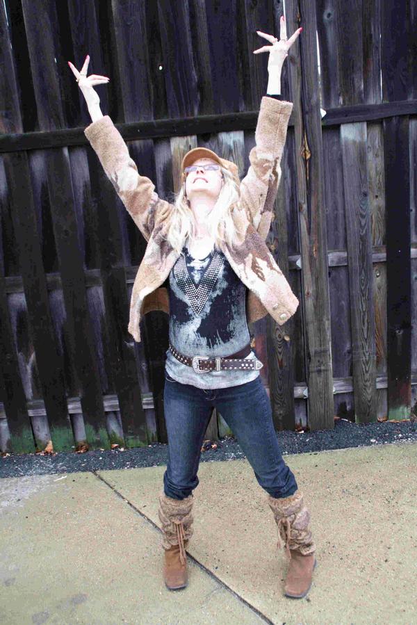 kathylewis's profile picture. Wife,Mom,Nana,Skin Expert.Spread LOVE it's the only thing we can take. Club; whos coming with me VOTE4ME  https://t.co/aHkDl2TFNz