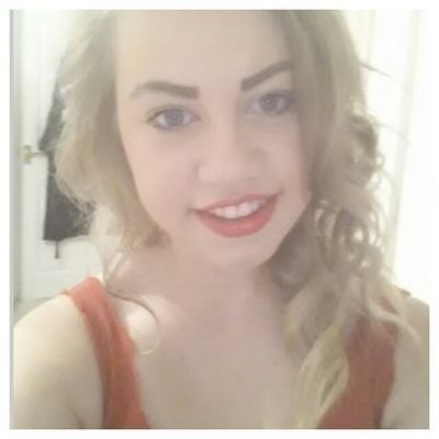 follow me on instagram zoe_howard