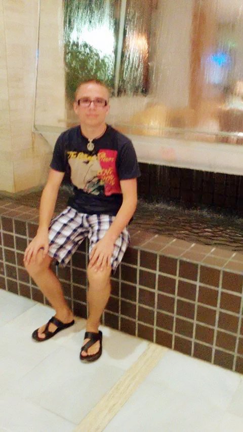 igorisg123's profile picture. amante de la semana santa sevillana y coriana y viva mi banda del gran poder y de la banda de aracena