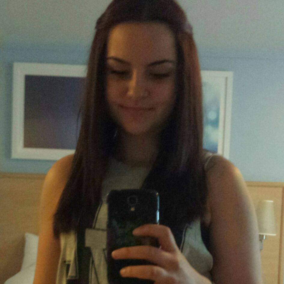 TheNineOriginal's profile picture. My name is Sofia, I'm 14 and basically i'm obsessed with nine boys that don't even know i exist.
Follow My Personal Twitter : https://t.co/9Ncl5CU5ke