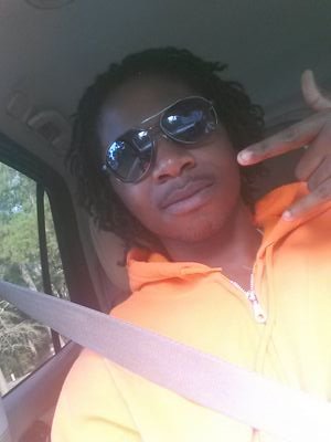 kik me:javon2345 and Bee_yourz
,follow me on IG:aj.nobke &snapchat:Cash_Money5star