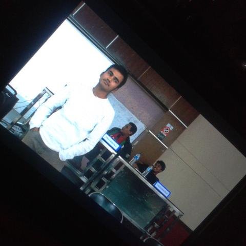 gilang_suzli's profile picture. Label akan membatasi gerakmu