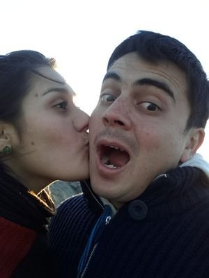 Un desastre, aburrido y sin gracia... no me siga, solo perdera su tiempo